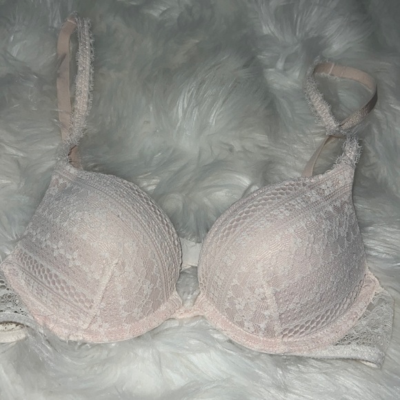 Victoria's Secret Other - Victoria Secret Bra 32A